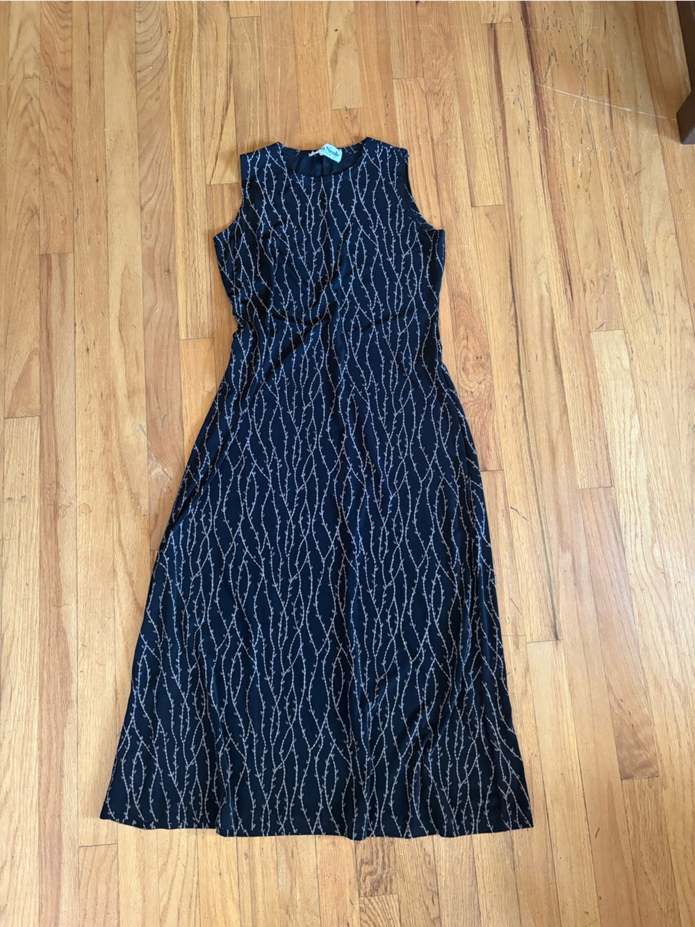 Ronni Nicole Navy & Light Gray Vining Sleeveless Tank